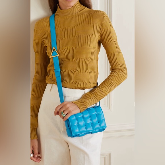 Authentic ~ Bottega Veneta ~ Small Padded Cassette Bag - Picture 13 of 14